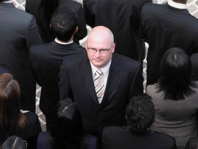 Muchos hombres le dan más importancia a tener cabello que dinero o amigos.. Foto: BBC Mundo