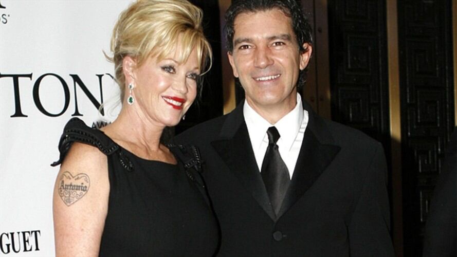 Antonio banderas y su ex esposo. Foto: Bang Media