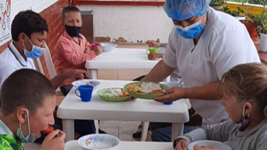 El Contralor General, aseguró que los kits alimenticios no cumplen con las necesidades básicas nutricionales.. Foto: Ministerio de Educación
