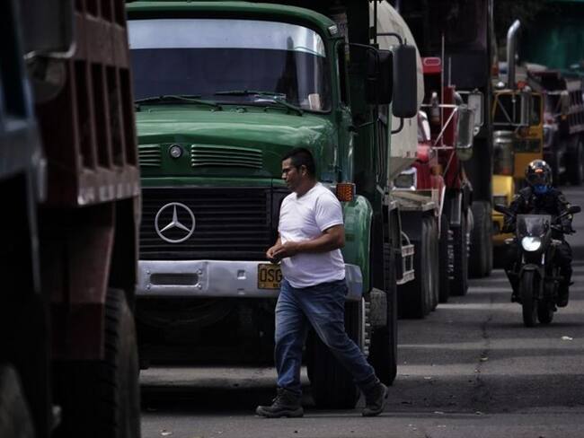 Por primera vez en la historia la Superintendencia de Transporte le formuló cargos a 5 personas que conducían vehículos de servicio particular, por presuntamente violar la ley.. Foto: Getty Images