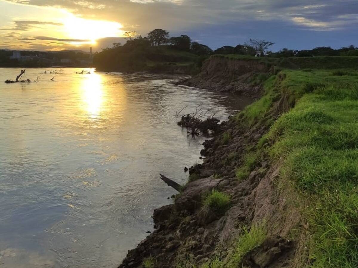 Plantean alianza institucional por colapso de tajamar en la zona portuaria de Barranquilla