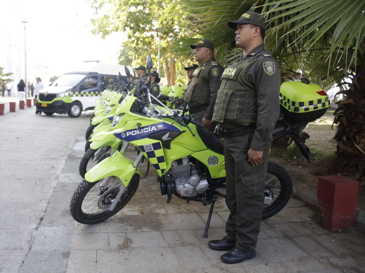 Entregaron ocho motocicletas a la Policía de Ciénaga, Magdalena