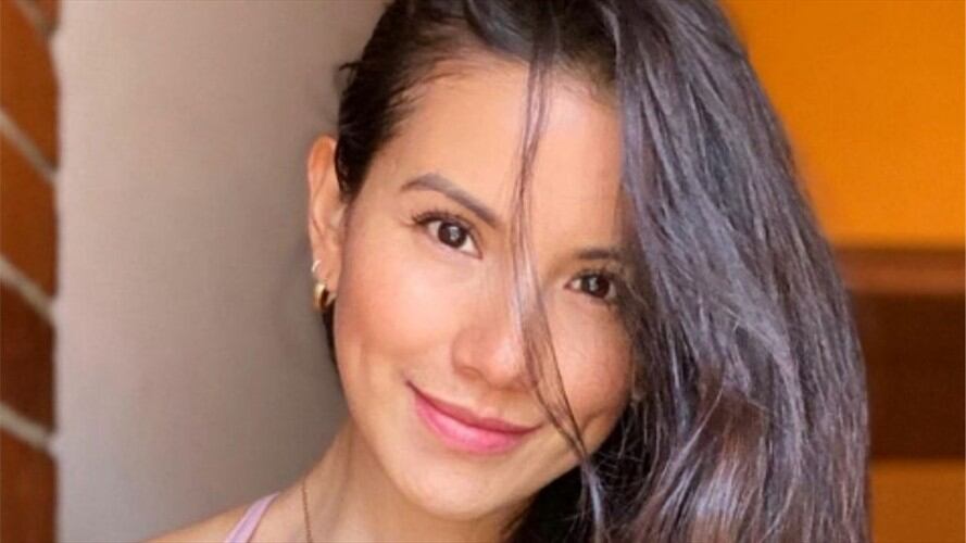 Caterin Escobar enamoró a sus seguidores con foto en vestido rojo. Foto: Instagram: @caterinescobaractriz