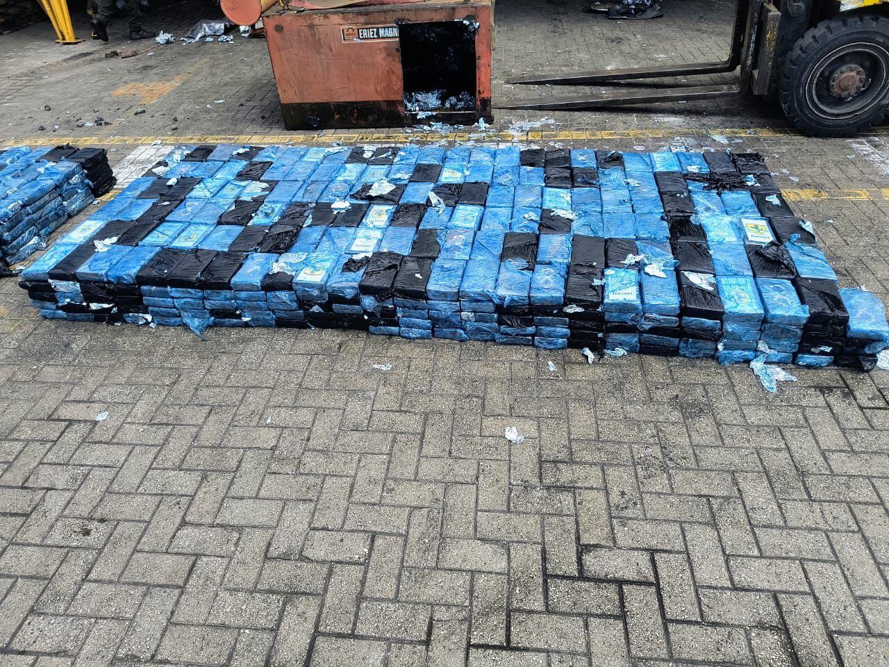 Droga incautada en el Puerto de Cartagena. Foto: Policía Antinarcóticos.