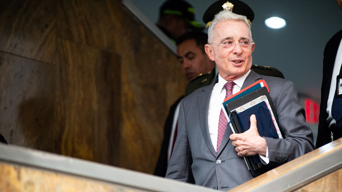 Corte Suprema abre investigación al expresidente Uribe por financiación de su campaña al Senado