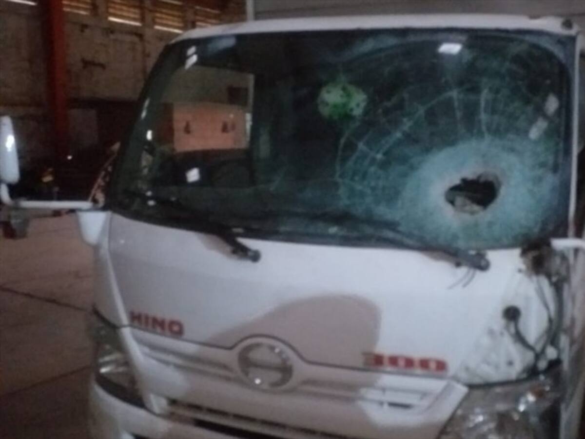 Un transportador fue atacado con explosivos en la minga en Cauca