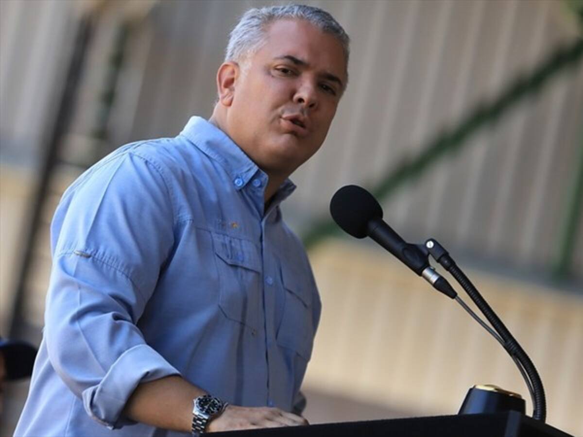 Colombia puede vivir con energías renovables y con hidrocarburos: Duque