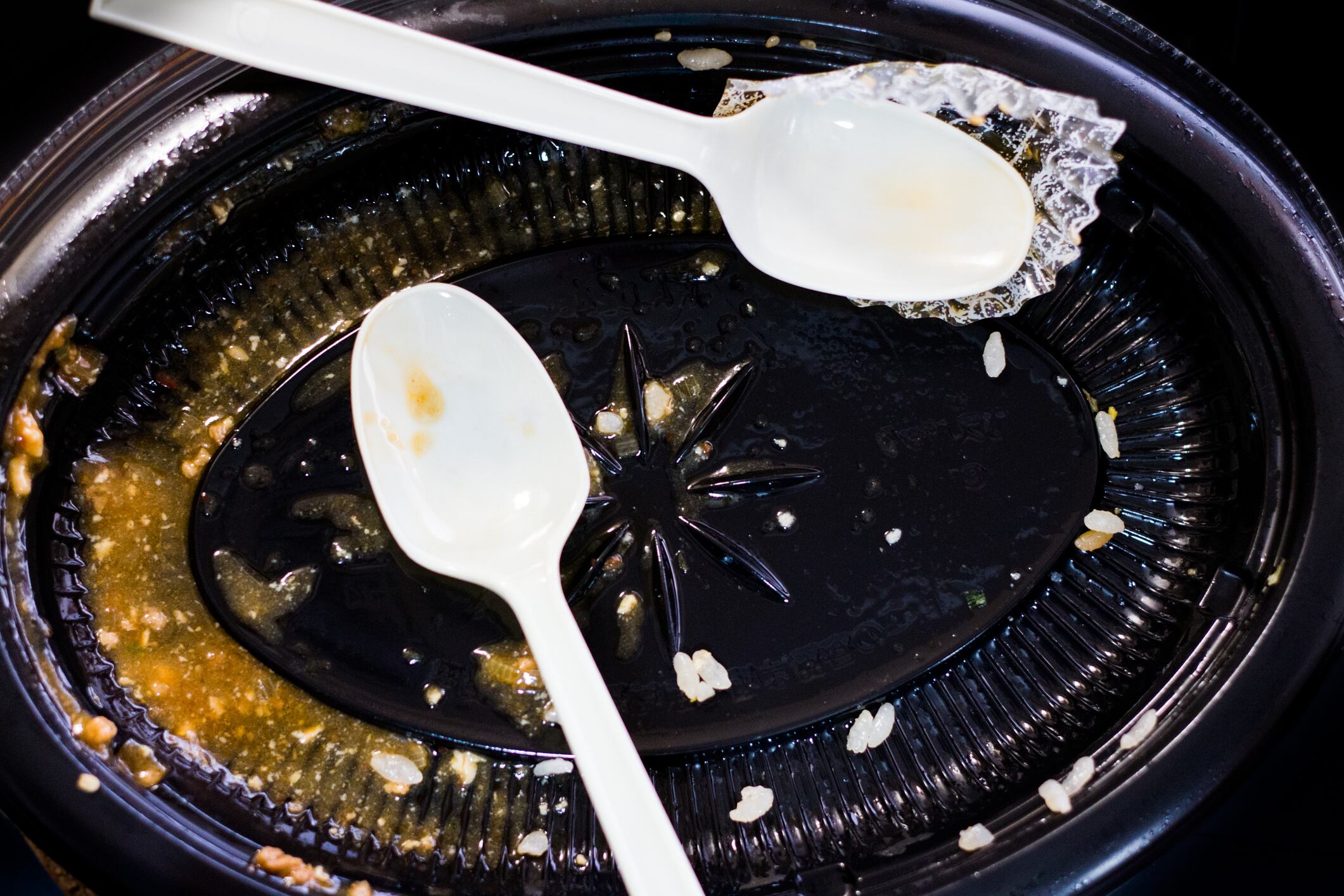 Imagen de referencia utensiliso desechables / Getty Images