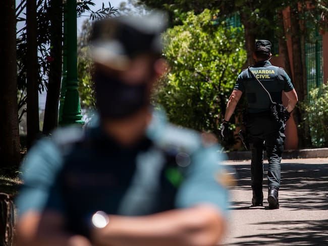 Guardia Civil española en Barcelona. Foto: Alejandro Martínez Vélez/Europa Press/Getty Images