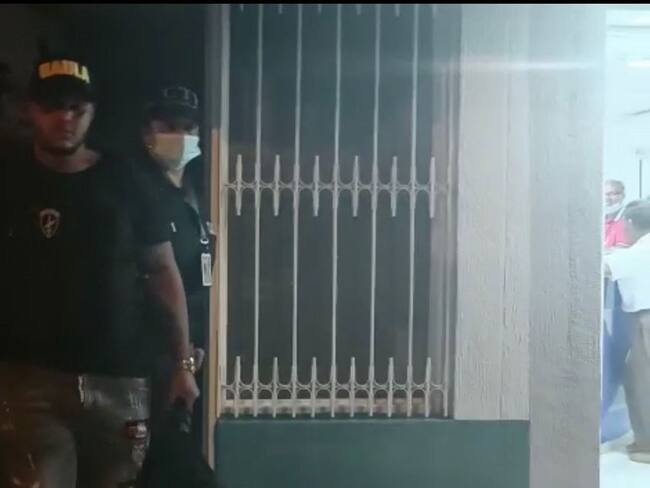 En el operativo fueron capturadas dos personas, un hombre y una mujer. Foto: Gobernación del Valle.