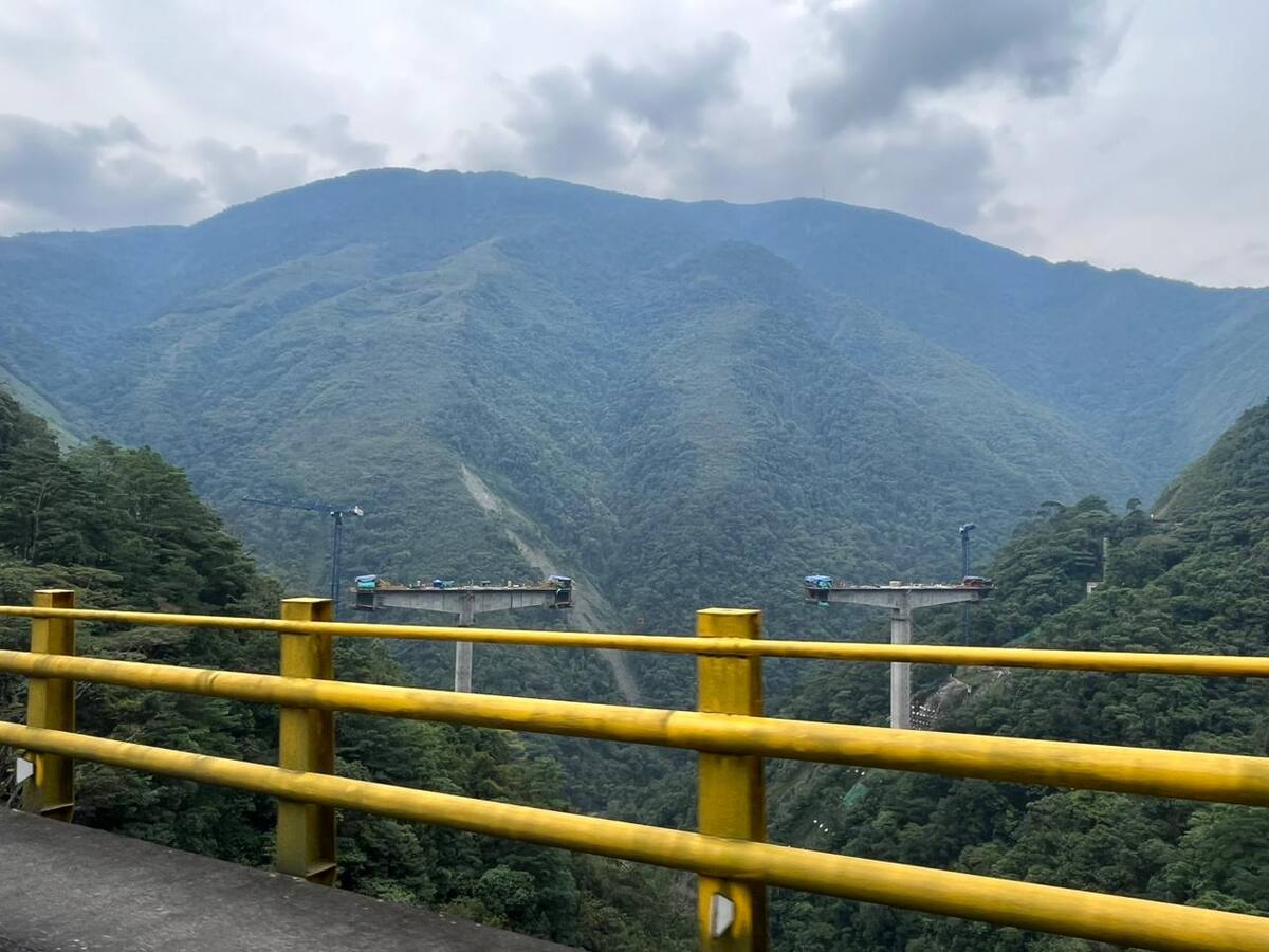 Así va la reconstrucción del puente Chirajara