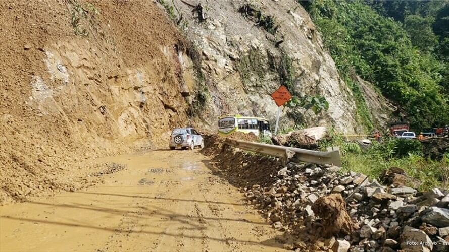 Los problemas de la vía Medellín - Quibdó llegaron con el cambio de dueño de la empresa ICM, que ahora estaría en manos de Emilio Tapia. . Foto: Cortesía Invías