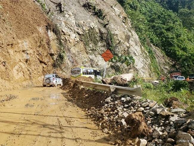 Los problemas de la vía Medellín - Quibdó llegaron con el cambio de dueño de la empresa ICM, que ahora estaría en manos de Emilio Tapia. . Foto: Cortesía Invías