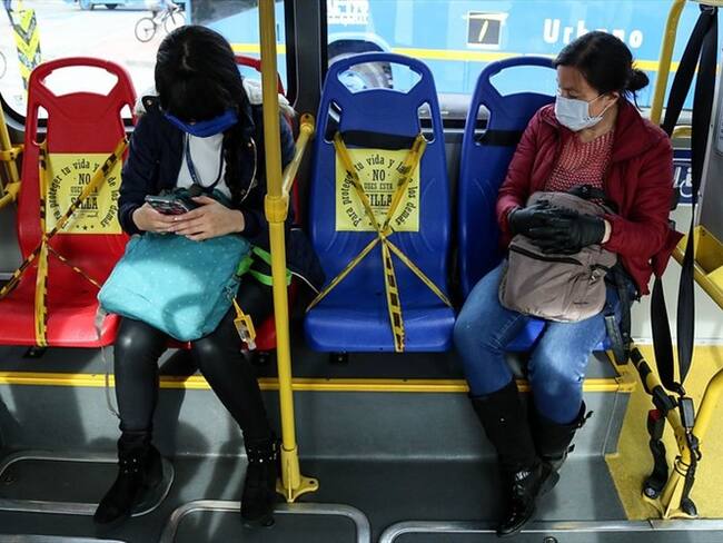 Más de dos millones de personas reactivarán sus labores solo en Bogotá, por lo que es importante tener en cuenta medidas para evitar el contagio de COVID-19.. Foto: Colprensa