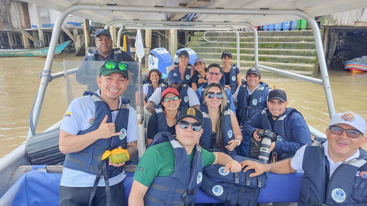 Las víctimas están siendo evacuadas a una zona segura para reencontrarse con sus familias. Crédito: Gobernación  del Cauca.