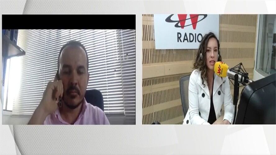 Andréa Diaz entrevista al personero de Puerto Rico Caquetá. Foto: La W