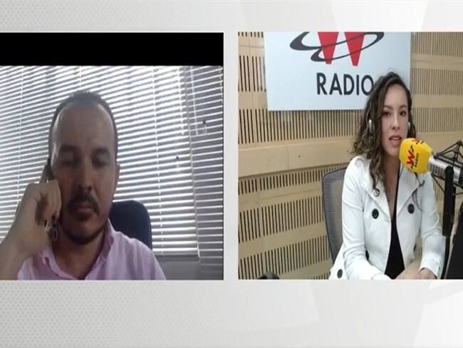 Andréa Diaz entrevista al personero de Puerto Rico Caquetá. Foto: La W