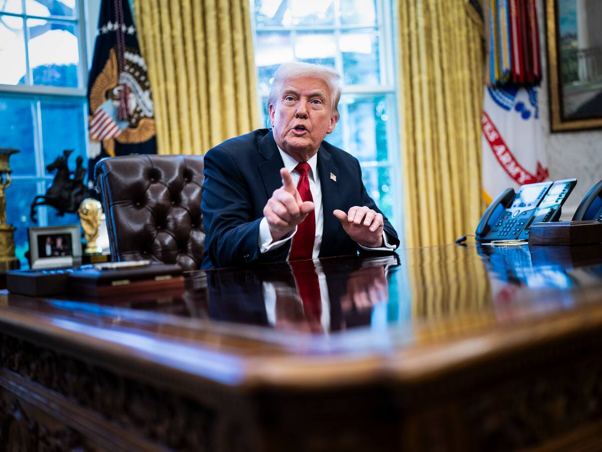 Trump firmó orden para penalizar a las ciudades que no colaboren con agentes de migración