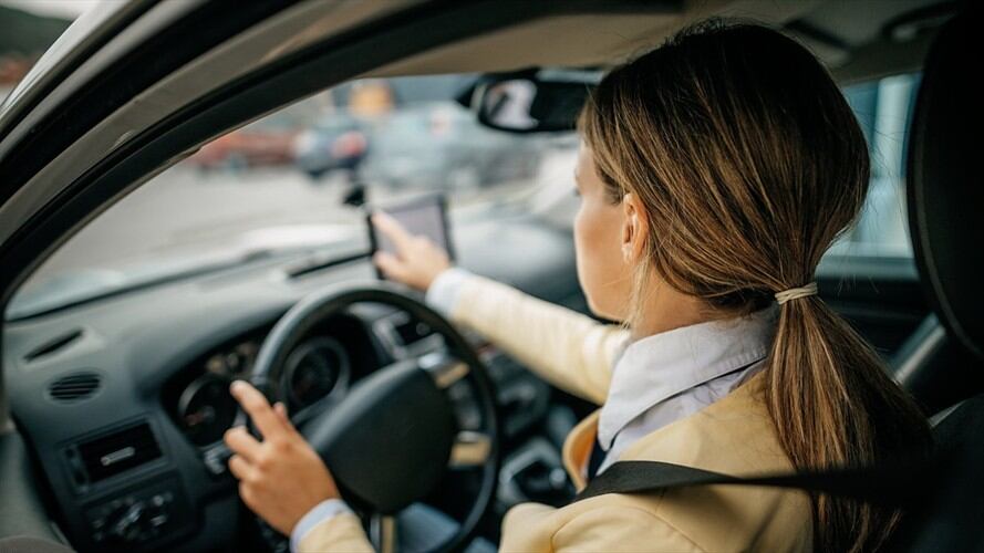 Las empresas de transporte son indagadas por presuntamente facilitar la violación de normas en el país. Foto: Getty Images / STEFANIKOLIC