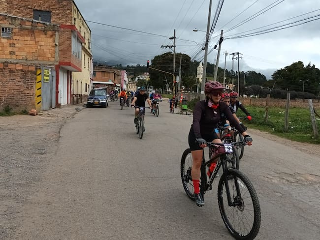 En el municipio de Chiquinquirá, Boyacá, se realiza este 1 de febrero de 2024la primera jornada del Día sin carro y sin moto, de cuatro que se llevan a cabo en el año. / Foto. Suministrada