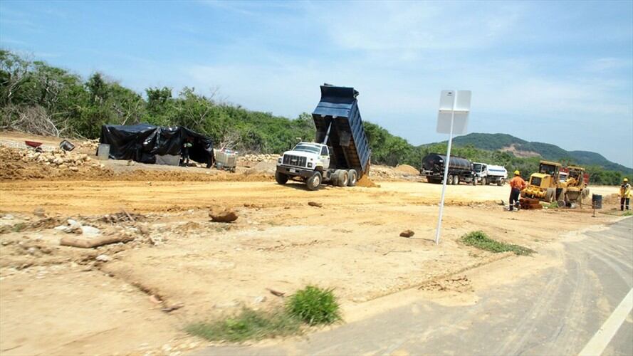 Antes de finalizar 2019 debe arrancar la construcción de la doble calzada Ciénaga-Barranquilla, según Fabio Manjarrés. Foto: Colprensa