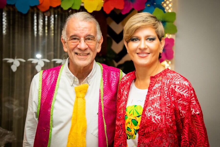 La Primera Dama junto al gobernador del atlántico, Eduardo Verano de la Rosa, en el marco del Carnaval de Barranquilla. Foto: Colprensa.