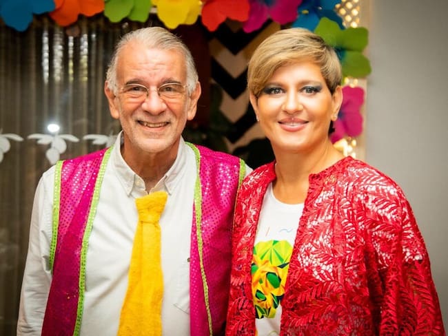 La Primera Dama junto al gobernador del atlántico, Eduardo Verano de la Rosa, en el marco del Carnaval de Barranquilla. Foto: Colprensa.