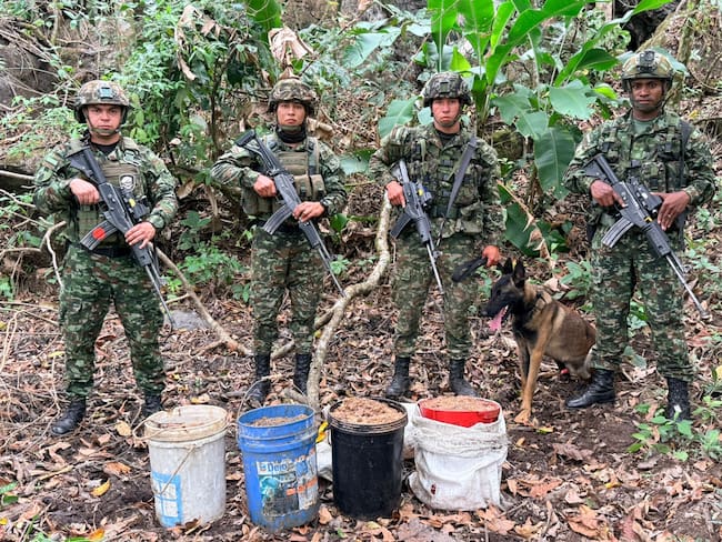 Más de 100 kilos de explosivos, que serían del ELN, fueron encontrados y destruidos por el Ejército Nacional