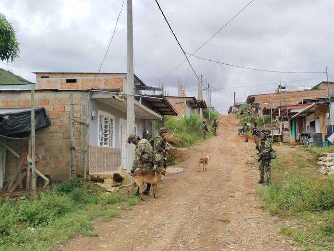 ¿Qué podíamos hacer ante 5.000 personas? Nos tocó salir: gral. Mejía sobre El Plateado