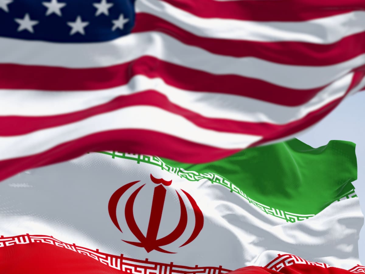 Irán y Estados Unidos amenazan con represalias a quienes apoyen al ‘bando contrario’