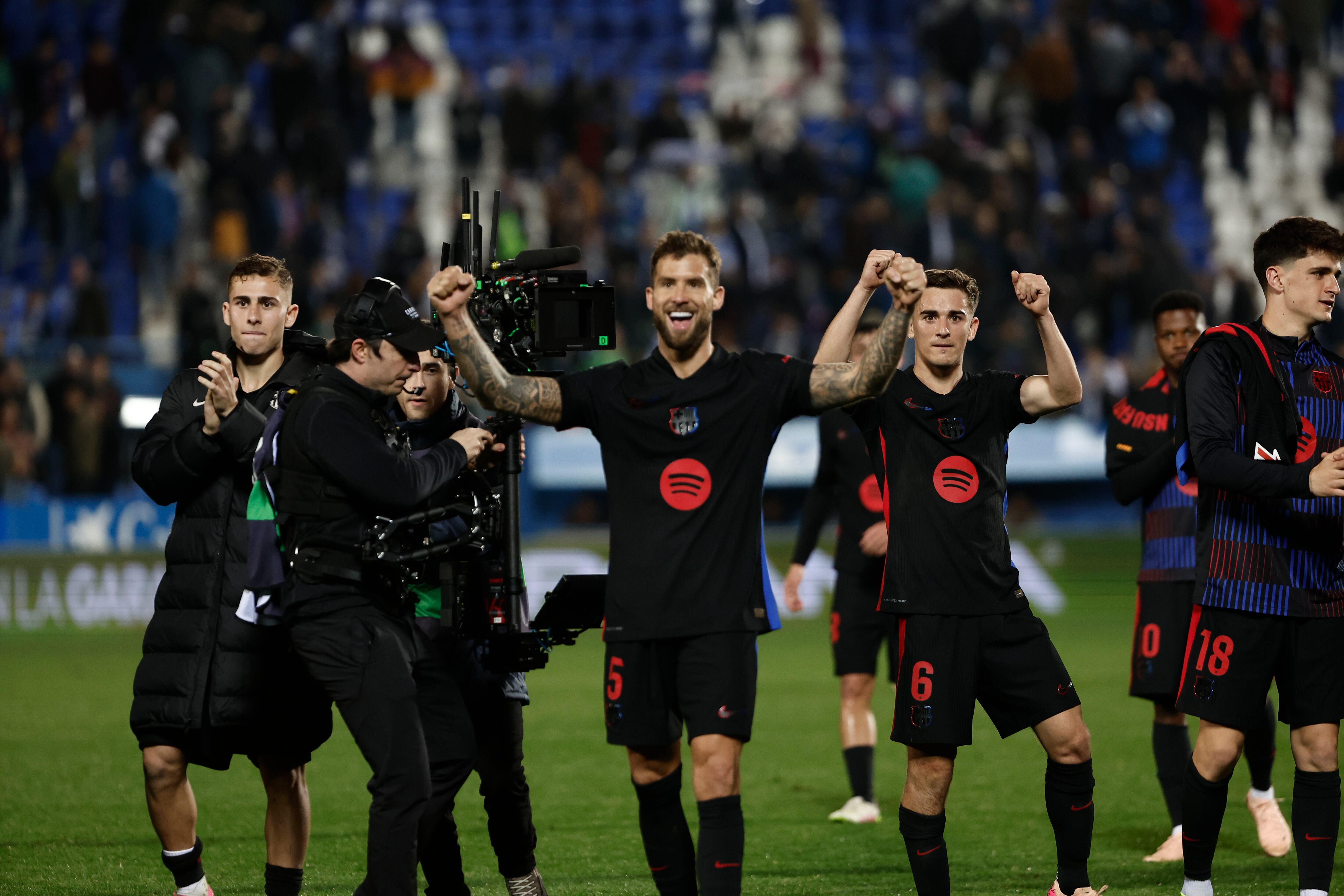 Jugadores del FC Barcelona celebran la victoria (0-1) ante el Leganés. FOTO: EFE/Sergio Pérez
