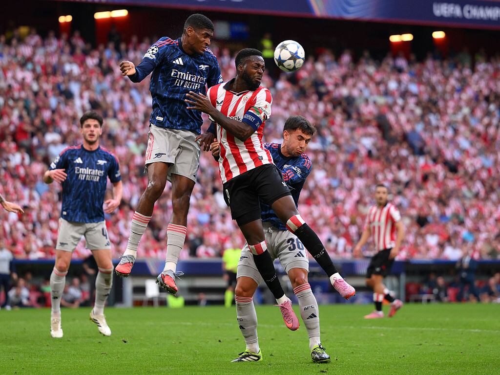 Cristhian Mosquera en partido de Champions con el Arsenal. Foto: Getty Images.
