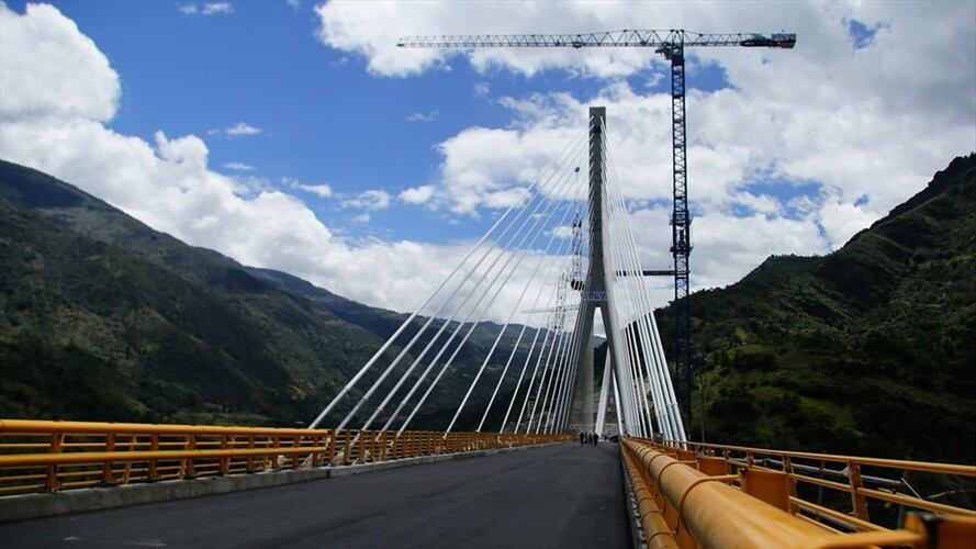 Se trata del mismo experto que firmó la carta en la que, junto con otros ingenieros, le pedían al Invías que no recibiera el puente Hisgaura. Foto: Colprensa
