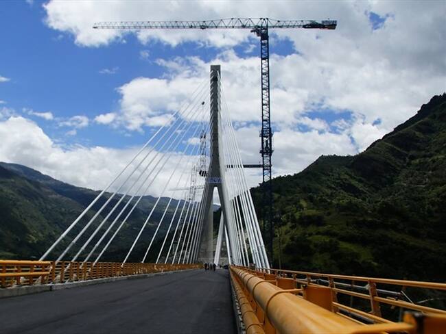 Se trata del mismo experto que firmó la carta en la que, junto con otros ingenieros, le pedían al Invías que no recibiera el puente Hisgaura. Foto: Colprensa