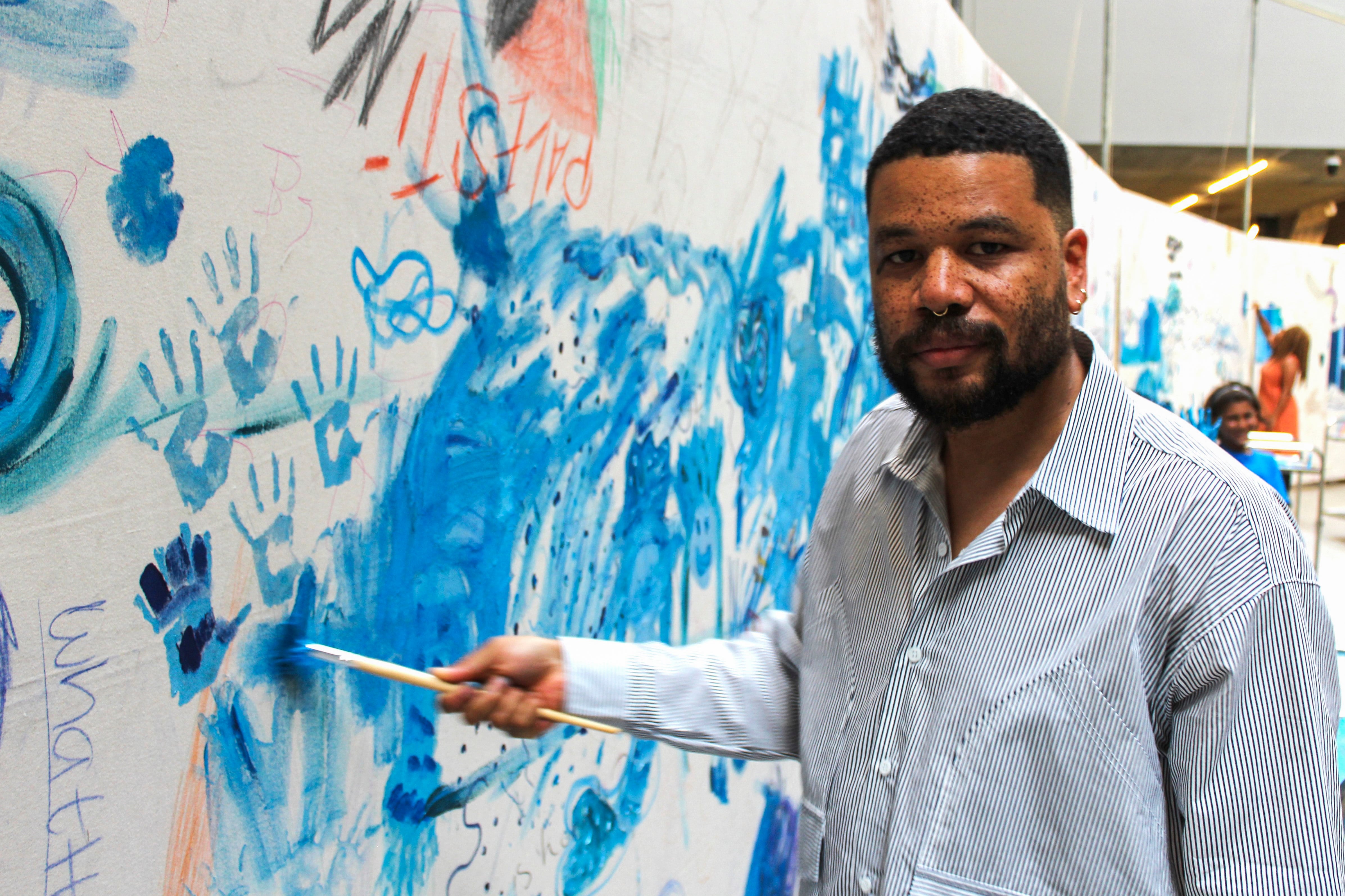 ‘El jardín inundado’: la obra del artista colombiano Óscar Murillo en el Tate de Londres