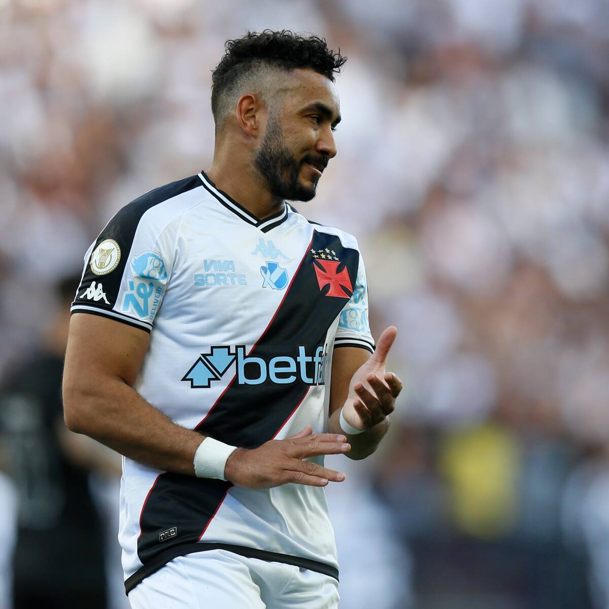 Mujer brasileña denunció a Dimitri Payet, futbolista francés, de “violencia física y psicológica”