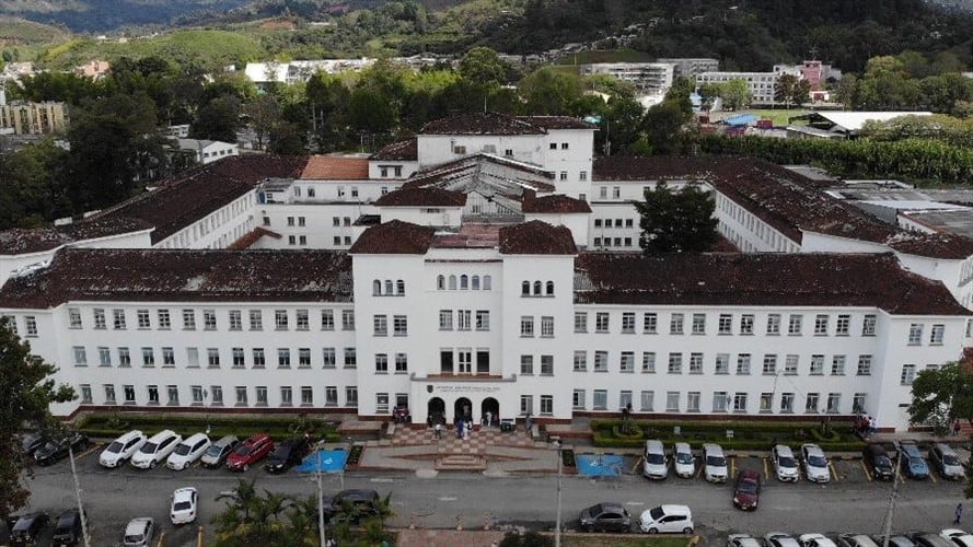 El Hospital señaló que se trabaja en el refuerzo del área de aislamiento en el tercer piso para los pacientes que requieran hospitalización. Foto: Hospital San José