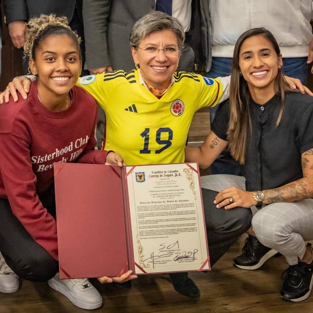 Claudia López propone que clubes que no tengan equipo femenino no puedan competir