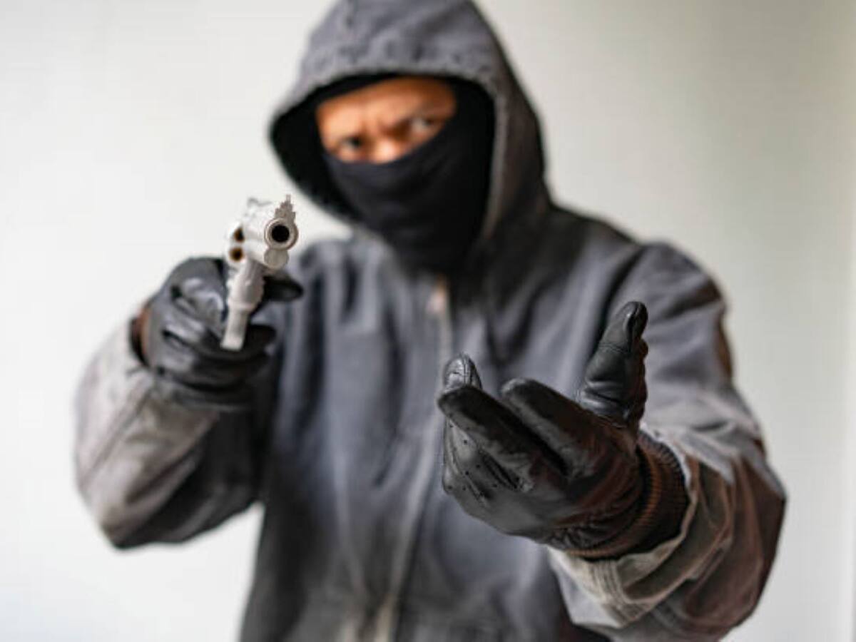 Estudiantes de colegio de El Banco, fueron testigos del atraco a una profesora