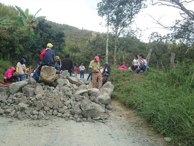 Preocupación por bloqueos en la vía al relleno sanitario en Popayán. Foto: Cortesía Fernando Rojas