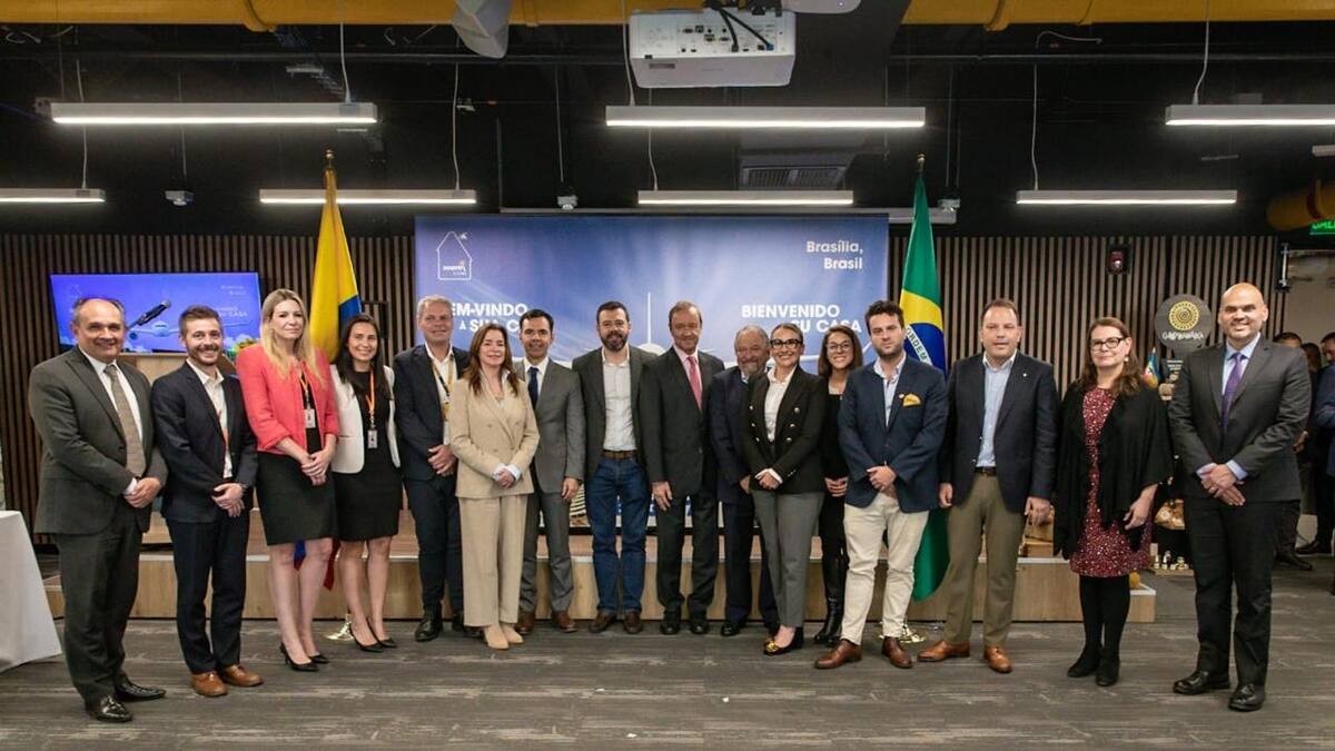 Inauguran nueva ruta aérea que conectará a Bogotá y Brasilia