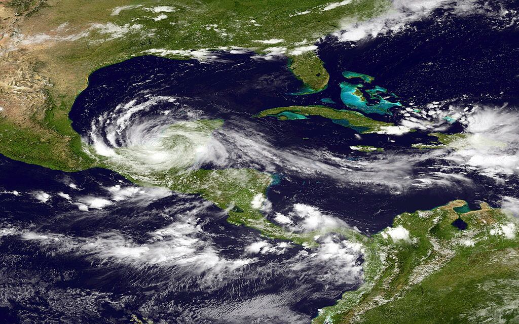 Tormenta tropical Ernesto. I Foto: NOAA via Getty Images.