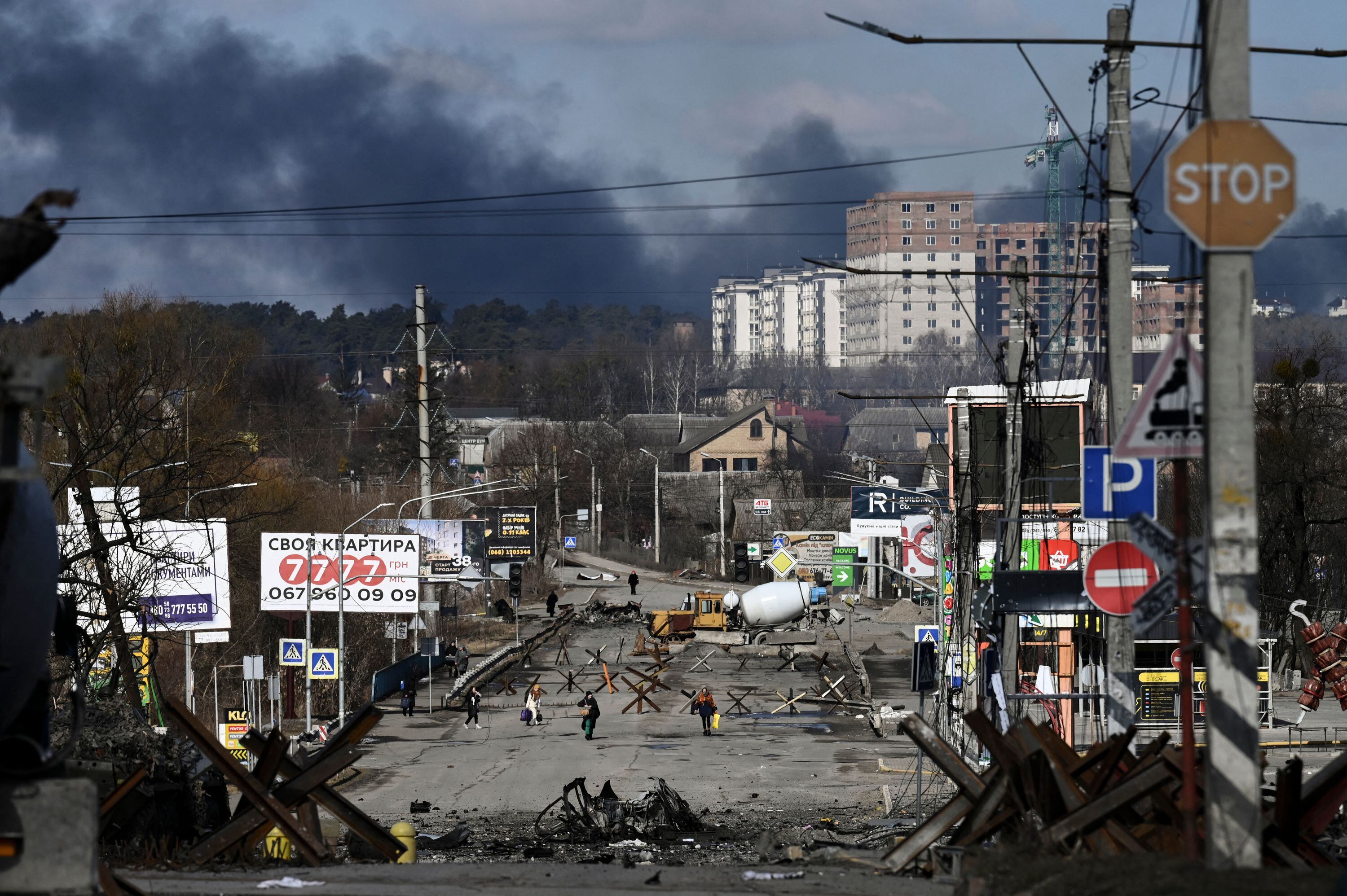 Foto de referencia de los ataques rusos en Irpín, Ucrania. (Photo by Aris Messinis / AFP) (Photo by ARIS MESSINIS/AFP via Getty Images)