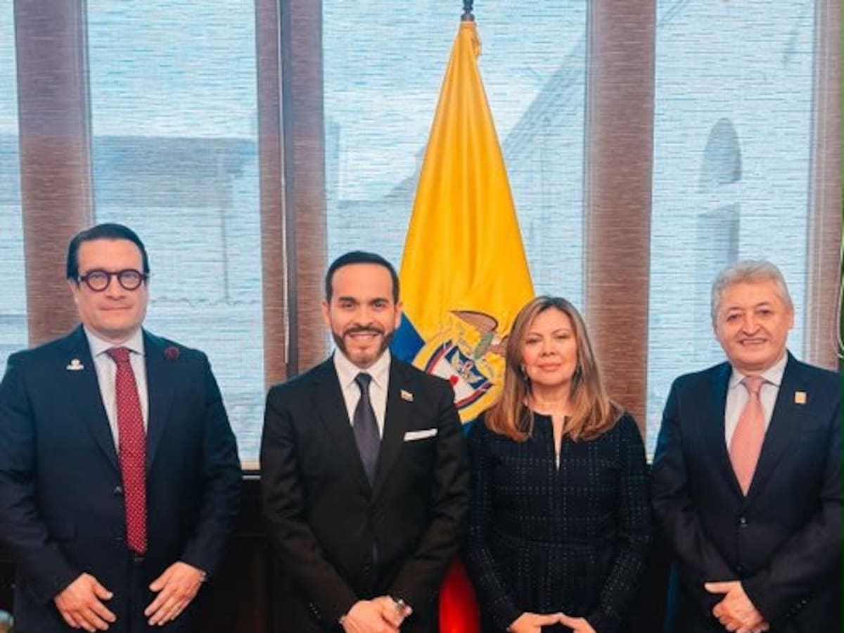 Reunión clave entre el presidente Abelardo de la Espriella y la fiscal General Luz Adriana Camargo