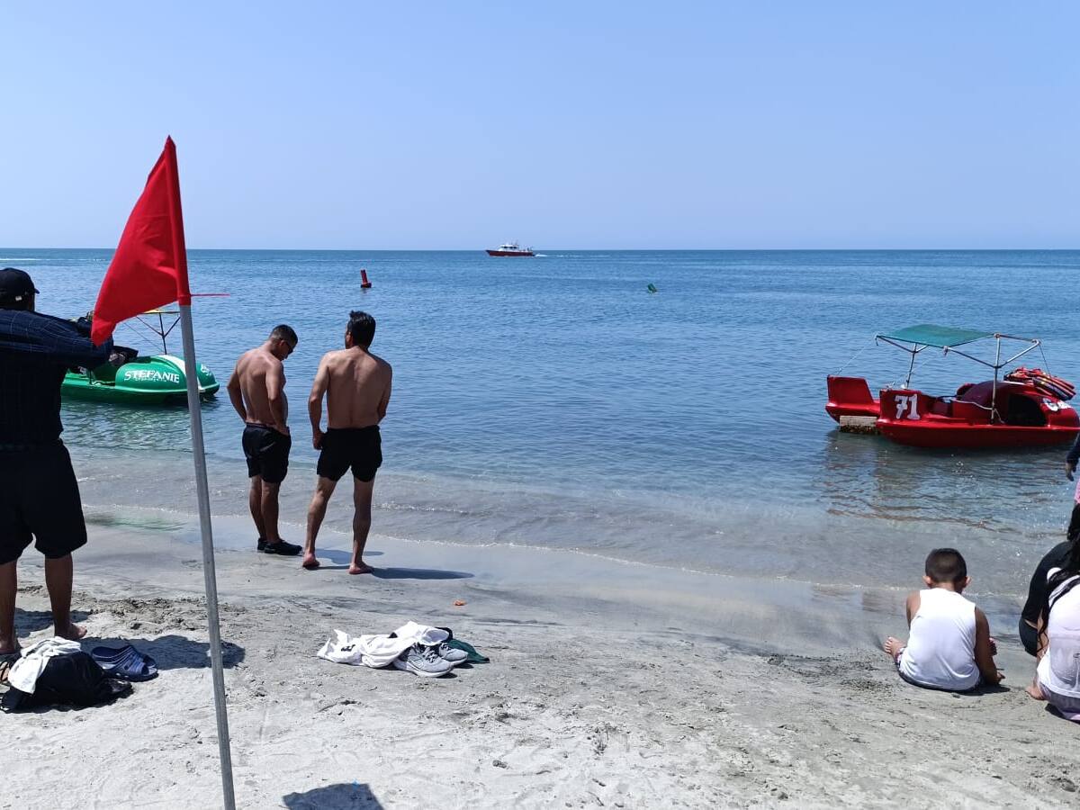 Se restringe el baño en El Rodadero por presencia de aguamala