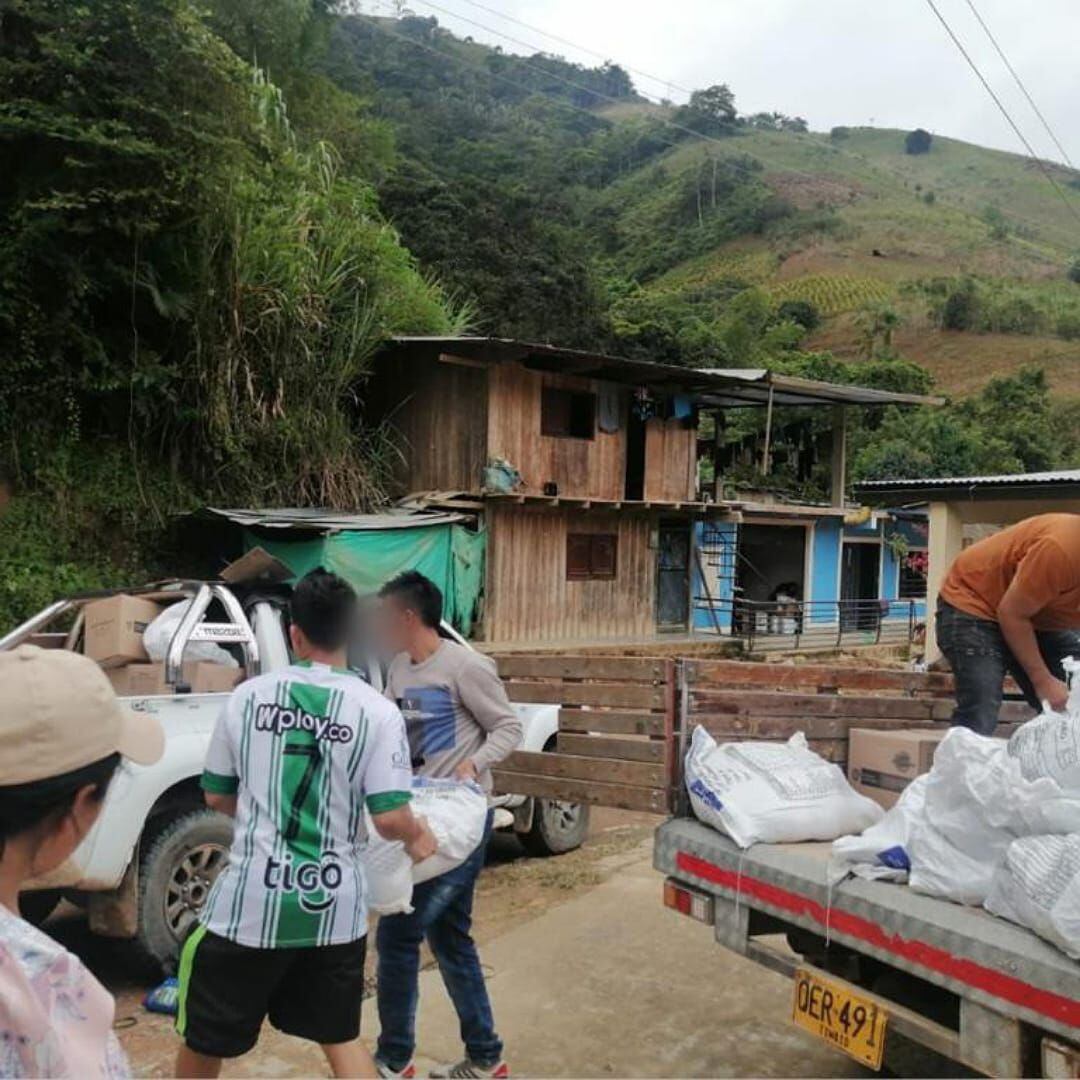 Las personas afectadas están siendo atendidas en la parte baja de la vereda Hueco Lindo. Crédito: Unidad de Víctimas. 