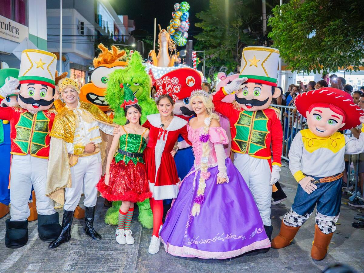 Santa Marta vivió el Desfile Navideño “Un deseo de Navidad” con amplia participación ciudadana