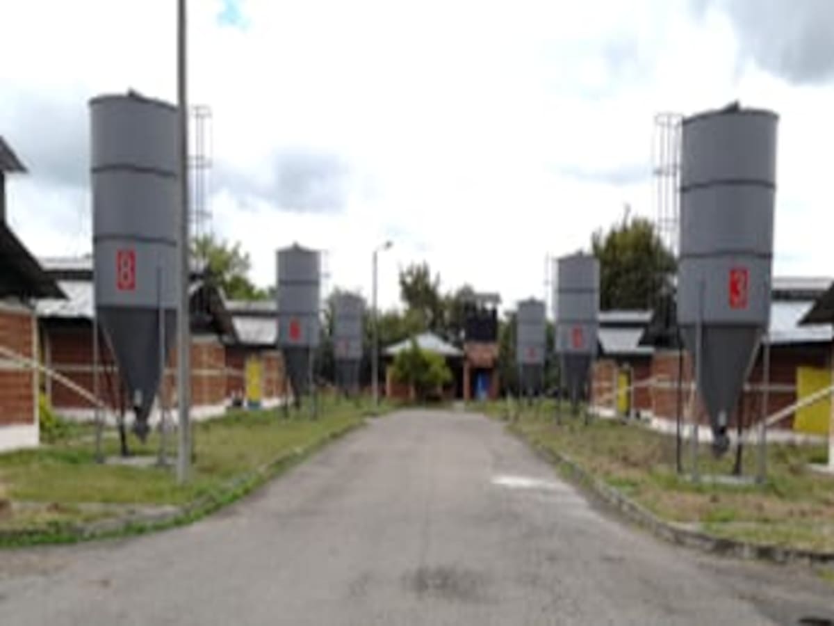 Autoridades hallan 20 toneladas de ácido clorhídrico en finca de exnarco ‘Pacho Herrera’