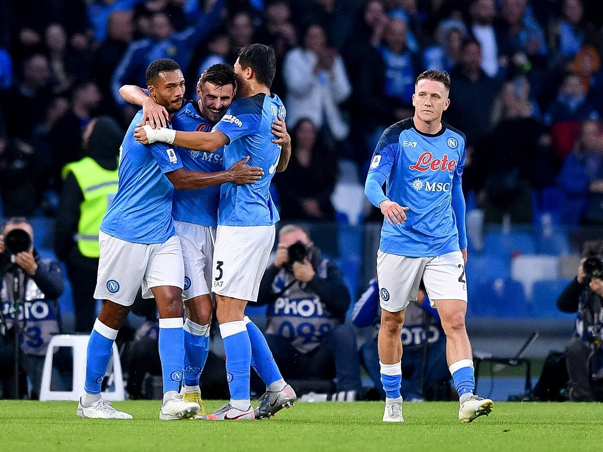 Luego de 33 años, Nápoles ganó su tercer scudetto tras empatar 1-1 con Udinese