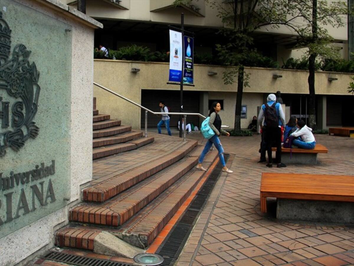 Universidad Javeriana no vulneró derechos al despedir a Luciana Cadahia: Corte